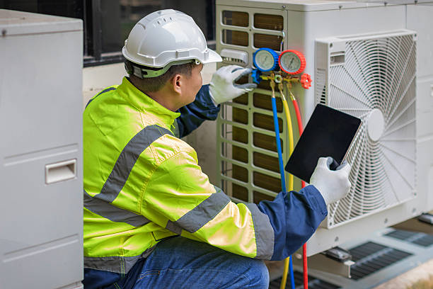Professional Hvac technician working in Powell, OH
